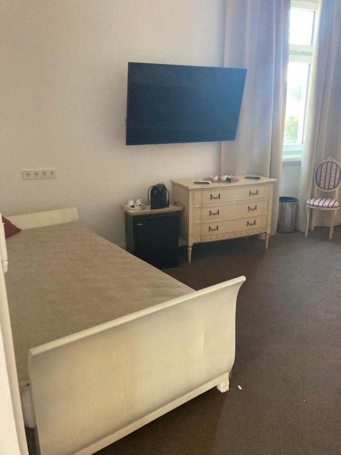 Kira Panzio Bed & Breakfast Lengyeltoti Екстериор снимка
